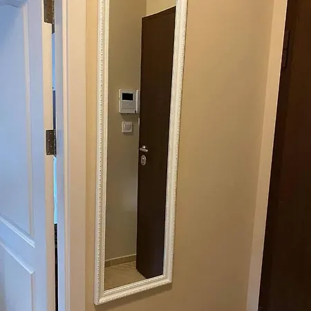 Boho Chic Nearby The شقة فارنا