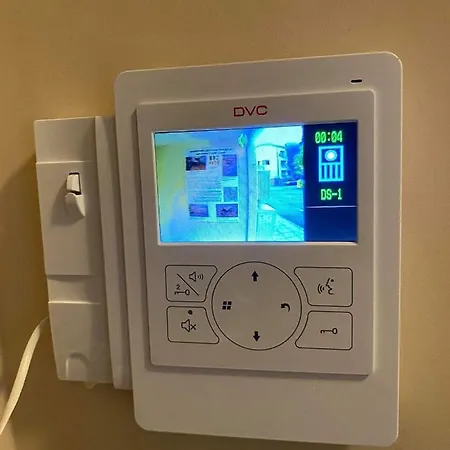 Boho Chic Nearby The شقة فارنا